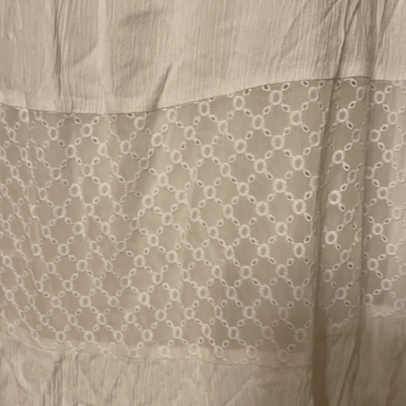 Size medium white dress - Picture 2 of 5